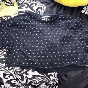 i’m selling this true religion crop top, medium!